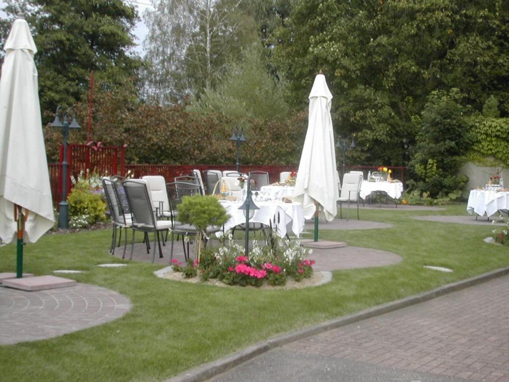 Restaurant A L'Aigle Hotell Wimmenau Exteriör bild